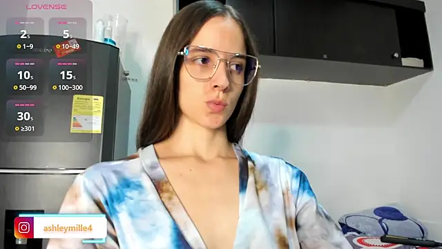  ashleymiller online show from 28, 11, 2025