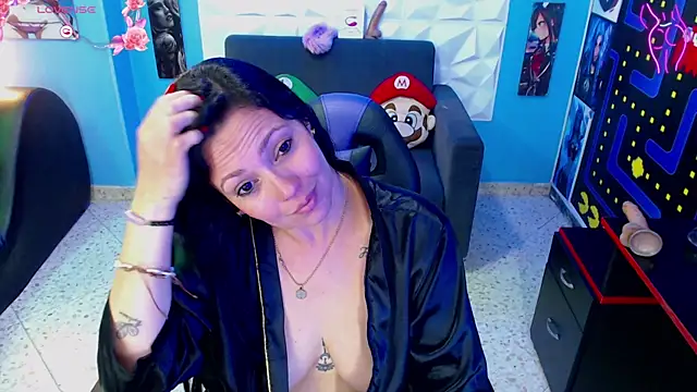 FelinaJohnson online show from 4, 3, 2025