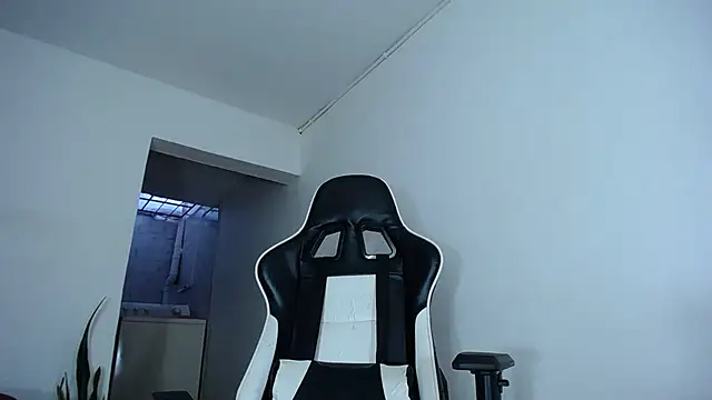 diamond black00 online show from 18, 1, 2025