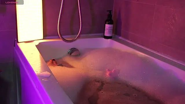 Yourlittledemon online show from 27, 12, 2024