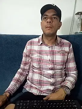 latinmartin73 online show from 7, 3, 2025