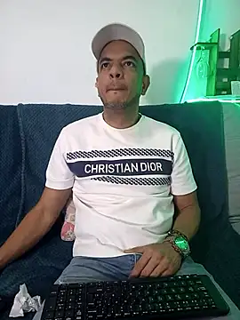 latinmartin73 online show from 16, 3, 2025