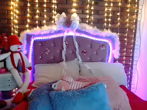 Snapshot of dulcevegga chatting on 13, 12, 2024 dulcevegga online show from 13, 12, 2024