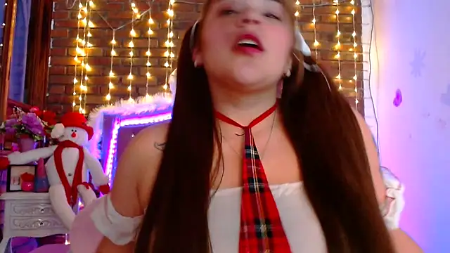 Snapshot of dulcevegga chatting on 6, 1, 2025 dulcevegga online show from 6, 1, 2025