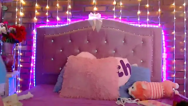 Snapshot of dulcevegga chatting on 7, 2, 2025 dulcevegga online show from 7, 2, 2025