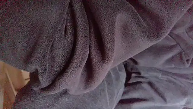 Snapshot of huzi518 chatting on 8, 3, 2025 huzi518 online show from 8, 3, 2025