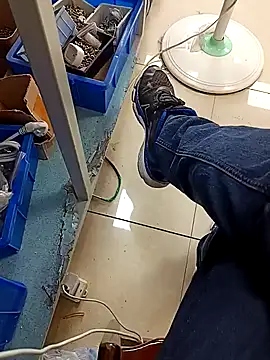 Snapshot of huzi518 chatting on 27, 10, 2025 huzi518 online show from 27, 10, 2025