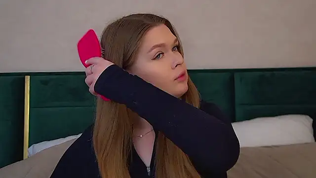 Snapshot of CrystalLyons chatting on 3, 2, 2026 CrystalLyons online show from 3, 2, 2026