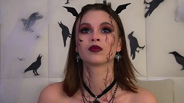 PollyLanders online show from 1, 11, 2025