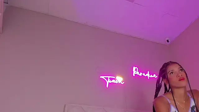 Snapshot of dani_skinny_ chatting on 15, 9, 2025 dani skinny online show from 15, 9, 2025