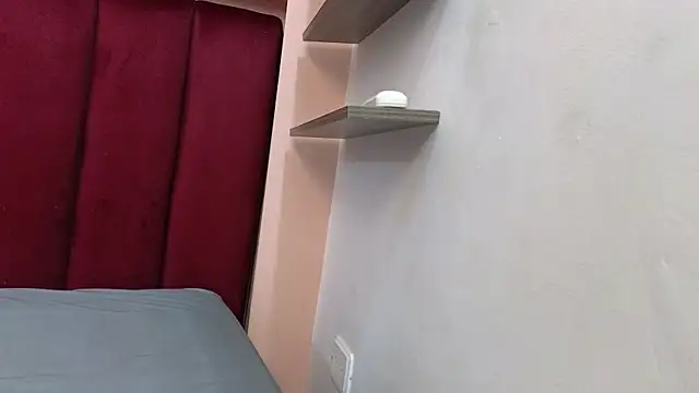 Snapshot of JESSYCORTES chatting on 21, 2, 2025 JESSYCORTES online show from 21, 2, 2025