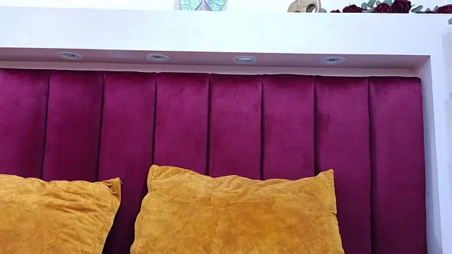 Snapshot of JESSYCORTES chatting on 12, 3, 2025 JESSYCORTES online show from 12, 3, 2025