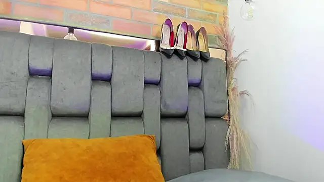 Snapshot of JESSYCORTES chatting on 4, 10, 2025 JESSYCORTES online show from 4, 10, 2025