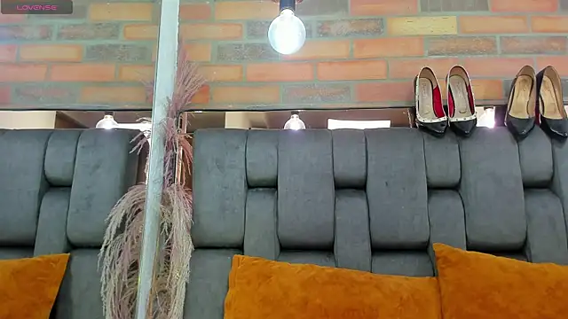 Snapshot of JESSYCORTES chatting on 24, 11, 2025 JESSYCORTES online show from 24, 11, 2025