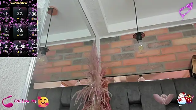 Snapshot of JESSYCORTES chatting on 5, 12, 2025 JESSYCORTES online show from 5, 12, 2025