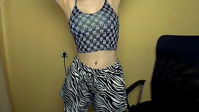 Luna Lush  online show from 27, 2, 2026