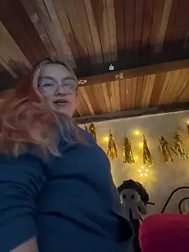 Snapshot of SophiaWeestt99 chatting on 13, 5, 2026 SophiaWeestt99 online show from 13, 5, 2026