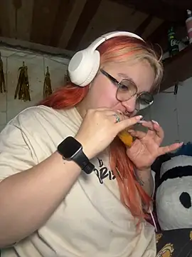 Snapshot of SophiaWeestt99 chatting on 28, 5, 2026 SophiaWeestt99 online show from 28, 5, 2026