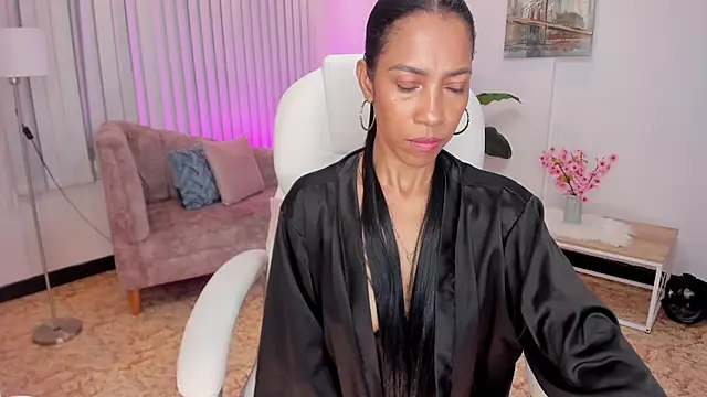 Snapshot of Shantaall_ chatting on 5, 1, 2025 Shantaall online show from 5, 1, 2025