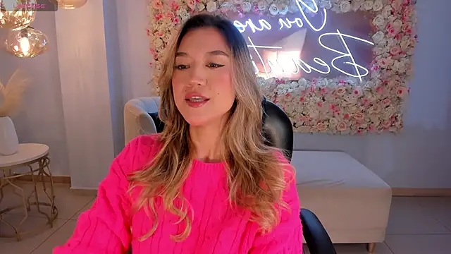 RebeccaHudson online show from 6, 10, 2025