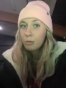 Snapshot of M1ssyk1ssy chatting on 30, 12, 2024 M1ssyk1ssy online show from 30, 12, 2024