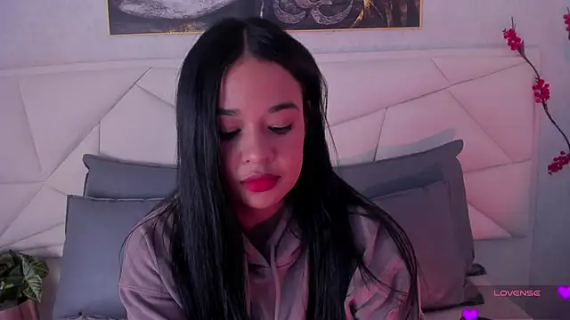 Aitana98  online show from 27, 12, 2024