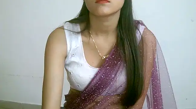 Snapshot of collage_hoty chatting on 5, 1, 2025 collage hoty online show from 5, 1, 2025