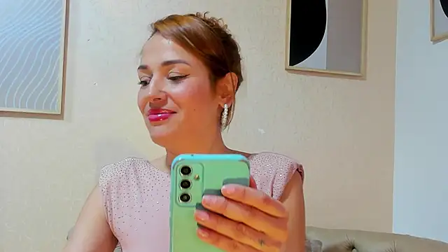 Snapshot of camilawm19 chatting on 15, 3, 2025 camilawm19 online show from 15, 3, 2025