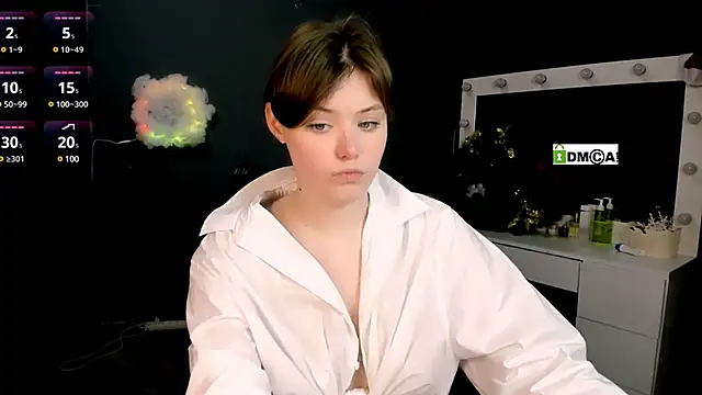 Snapshot of nikole_kitt chatting on 11, 2, 2025 nikole kitt online show from 11, 2, 2025