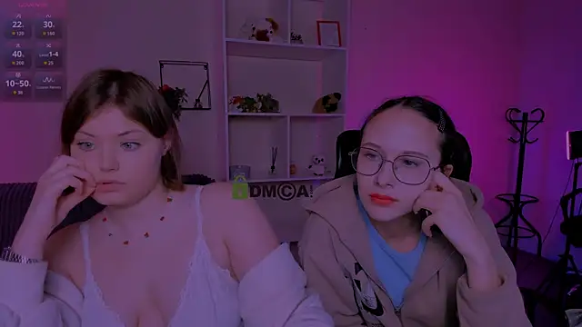 Snapshot of nikole_kitt chatting on 12, 10, 2025 nikole kitt online show from 12, 10, 2025