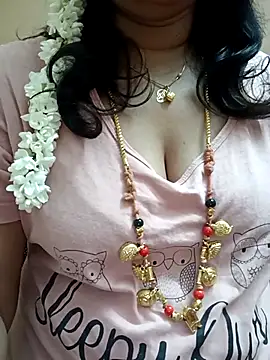 Snapshot of gaurika18 chatting on 12, 3, 2025 gaurika18 online show from 12, 3, 2025