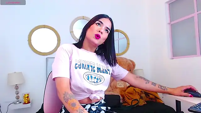 Snapshot of zoe_hecate_sexx chatting on 30, 10, 2025 zoe hecate sexx online show from 30, 10, 2025