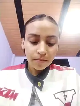 Snapshot of emma_ambar chatting on 19, 2, 2025 emma ambar online show from 19, 2, 2025