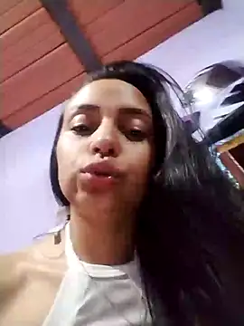 Snapshot of emma_ambar chatting on 21, 2, 2025 emma ambar online show from 21, 2, 2025