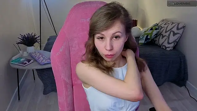 Lill Mary online show from 8, 3, 2025