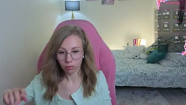 Lill Mary online show from 22, 9, 2025