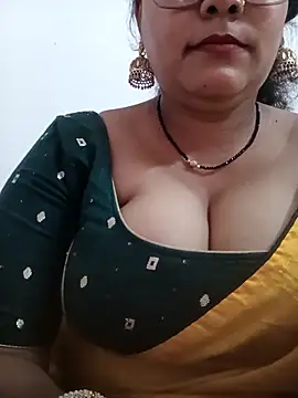 Nyra-23 online show from 4, 4, 2026