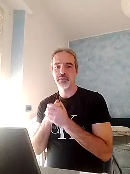 Snapshot of Marcolino183 chatting on 14, 1, 2025 Marcolino183 online show from 14, 1, 2025