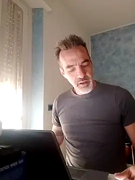 Snapshot of Marcolino183 chatting on 17, 2, 2025 Marcolino183 online show from 17, 2, 2025