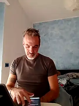 Snapshot of Marcolino183 chatting on 7, 3, 2025 Marcolino183 online show from 7, 3, 2025