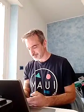 Snapshot of Marcolino183 chatting on 10, 3, 2025 Marcolino183 online show from 10, 3, 2025