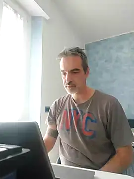 Snapshot of Marcolino183 chatting on 17, 3, 2025 Marcolino183 online show from 17, 3, 2025