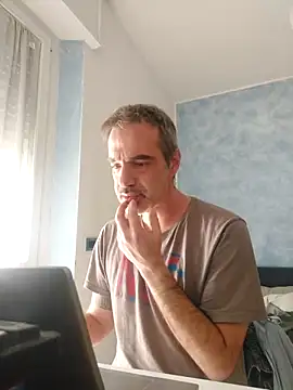 Snapshot of Marcolino183 chatting on 17, 3, 2025 Marcolino183 online show from 17, 3, 2025