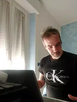 Snapshot of Marcolino183 chatting on 19, 3, 2025 Marcolino183 online show from 19, 3, 2025