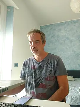 Snapshot of Marcolino183 chatting on 3, 10, 2025 Marcolino183 online show from 3, 10, 2025