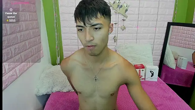 Snapshot of dylan_fun18 chatting on 7, 12, 2024 dylan fun18 online show from 7, 12, 2024