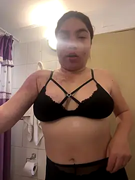 Snapshot of WhiteWomen chatting on 21, 9, 2025 WhiteWomen online show from 21, 9, 2025