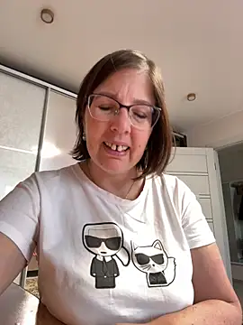 Snapshot of B_Bonya_m chatting on 17, 3, 2025 B Bonya m online show from 17, 3, 2025