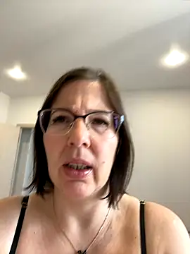 Snapshot of B_Bonya_m chatting on 10, 9, 2025 B Bonya m online show from 10, 9, 2025