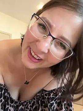 Snapshot of B_Bonya_m chatting on 12, 9, 2025 B Bonya m online show from 12, 9, 2025